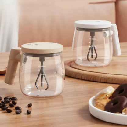 MixKubek™ - jedno kliknięcie i idealnie wymieszany napój bez łyżki